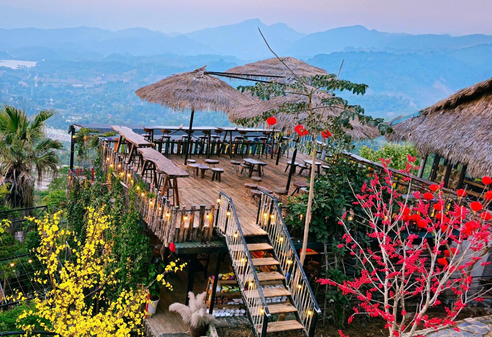 Ecolodge Ke Nenh Dien Bien Ban Him Lom Bagian luar foto
