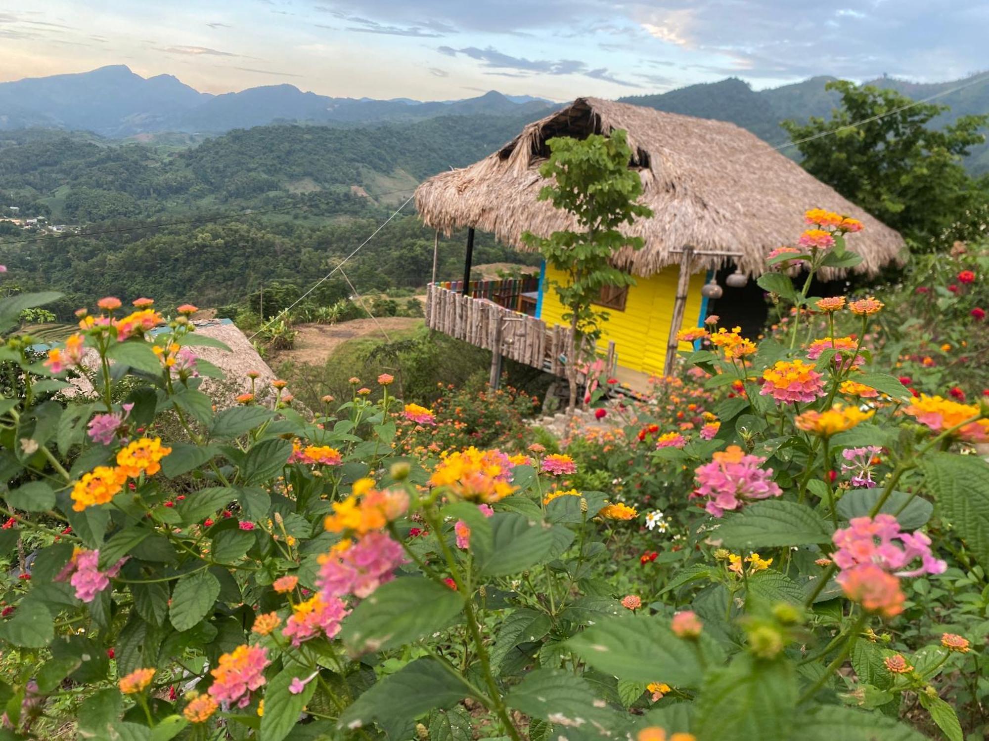 Ecolodge Ke Nenh Dien Bien Ban Him Lom Bagian luar foto